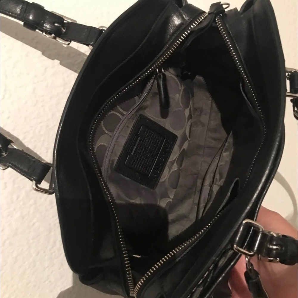 Coach Handbag - Picture 6 of 8